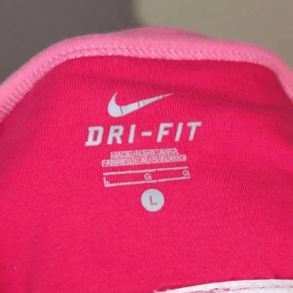 NIKE Dri-Fit Tank Top With Built In Sports Bra Size Large